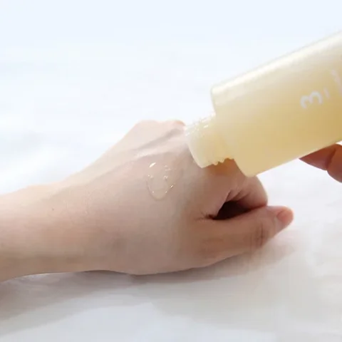 No.3 Super Glowing Essence Toner_1