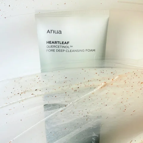 Heartleaf Quercetinol Pore Deep Cleansing Foam_2